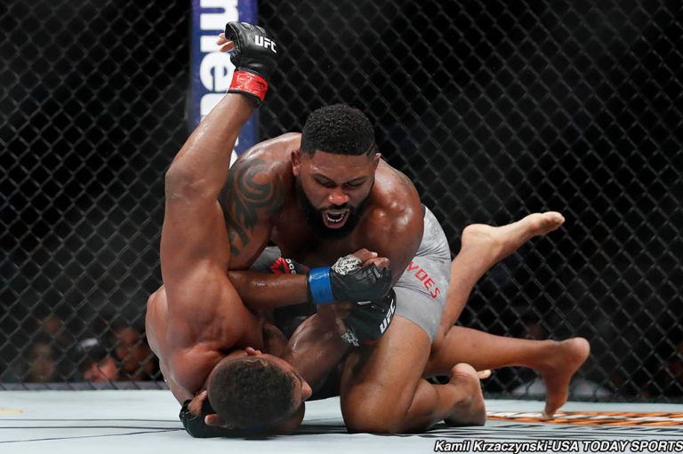 Jun 9, 2018; Chicago, IL, USA; Alistair Overeem (red gloves) fights Curtis Blaydes (blue gloves) during UFC 225 at United Center. Mandatory Credit: Kamil Krzaczynski-USA TODAY Sports